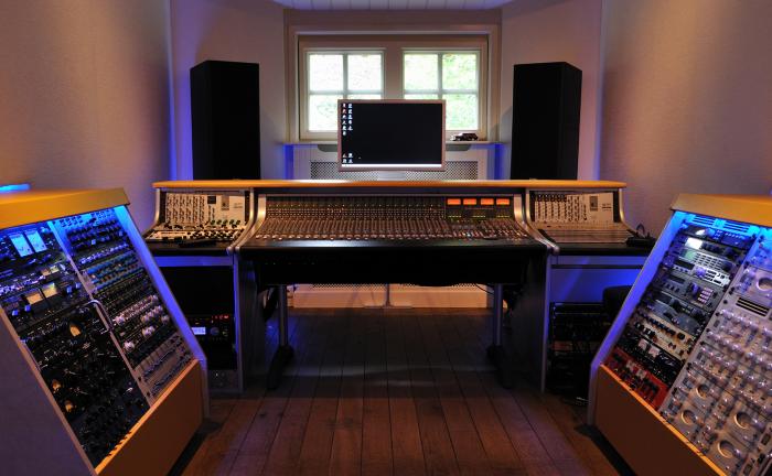 AWS δelta | Solid State Logic